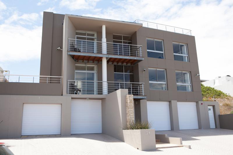 7 Bedroom Property for Sale in Bloubergstrand Western Cape